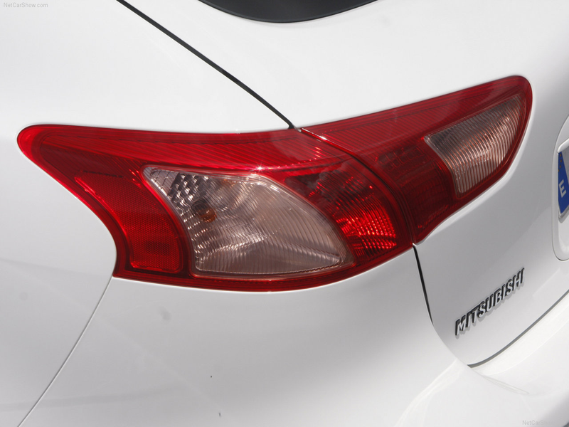 Illustration for article titled 2010 Mitsubishi Lancer Sportback Coming To America, Five-Door Style